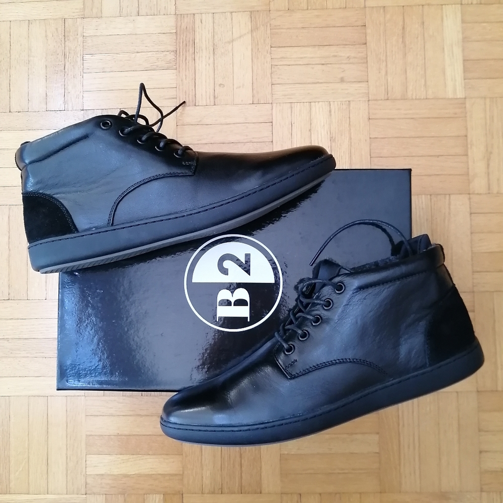 Browns B2 Black Shoes Size 42 NWB